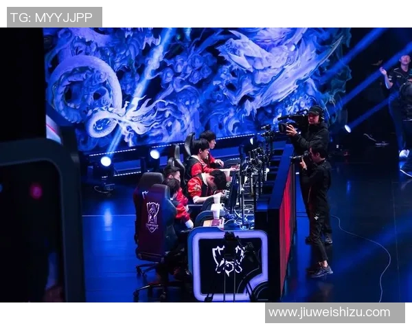 世界大师赛分析WE战队团队配合表现及其对比赛结果的影响